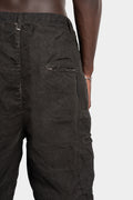 Never Enough | SS25 - Coated crinkled linen shorts, Brown, MBE012