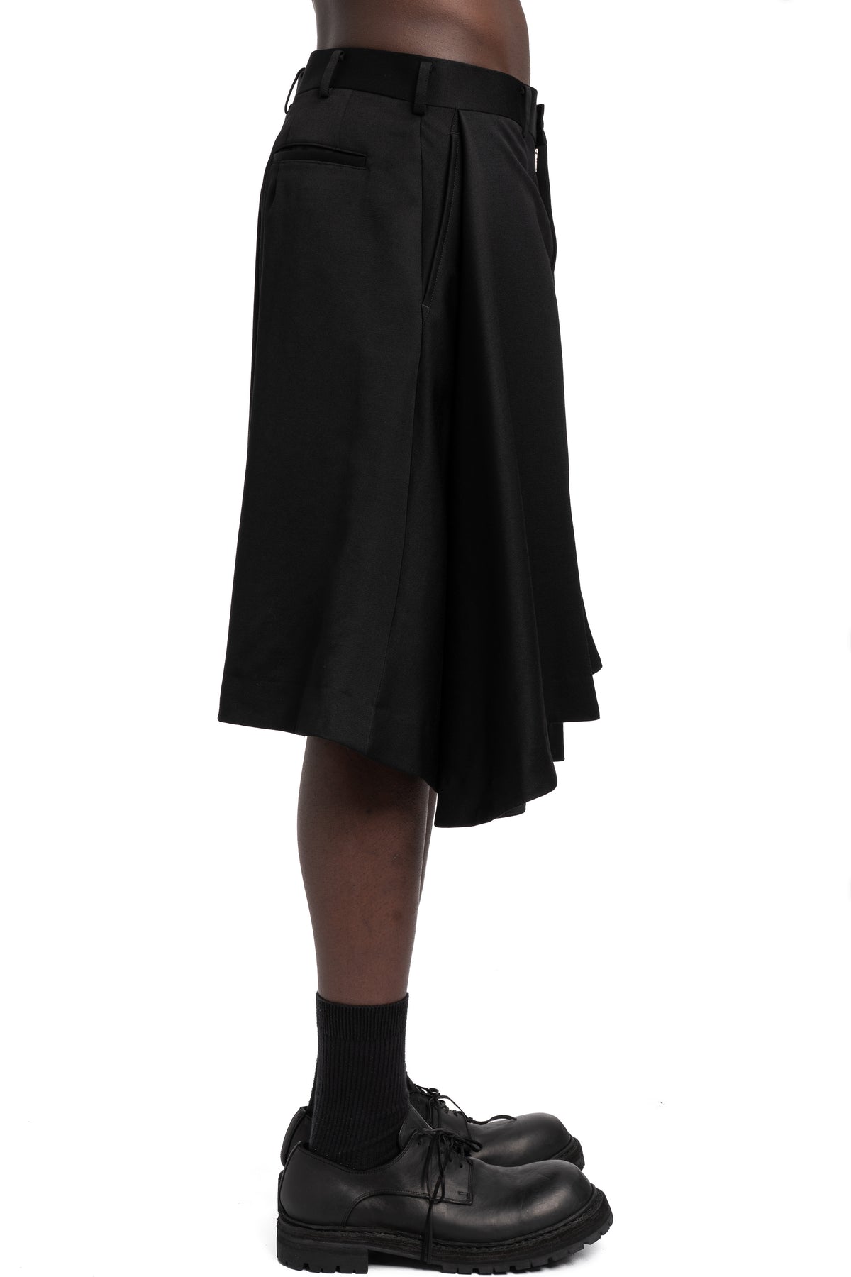 Comme des Garçons Homme Plus | SS26 - Wool balloon shorts, P017
