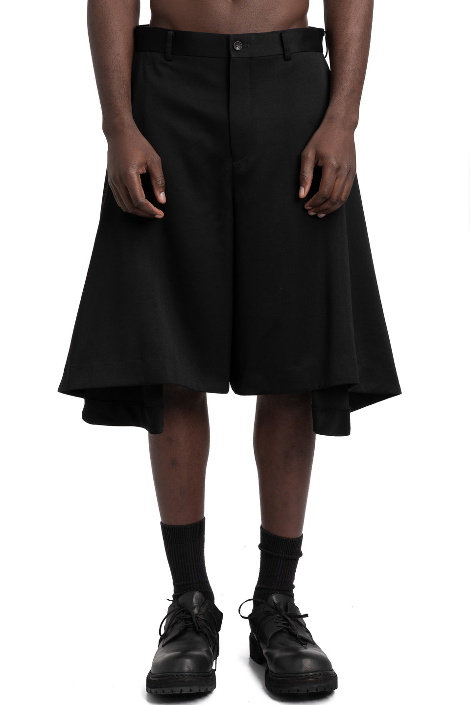 Wool gabardine balloon shorts