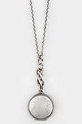 Medallion pendant necklace