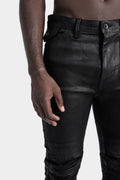 Julius_7 | AW24 - Folded split knee jeans, Coated