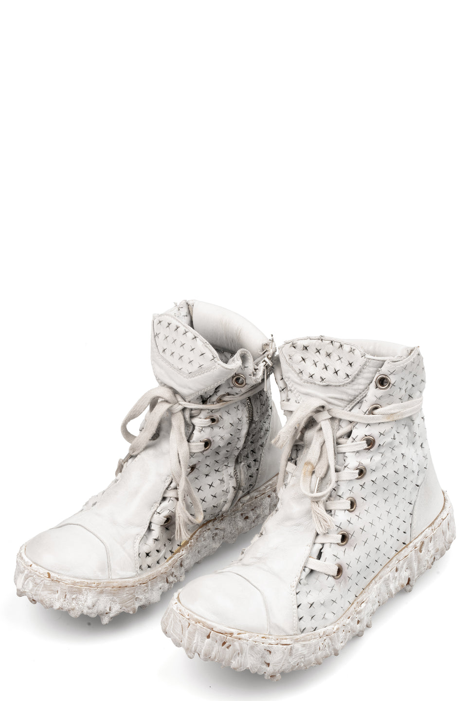 Perforated High top melt sole laced sneakers, Grey
