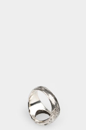 Enris Mars | Black diamonds crater ring