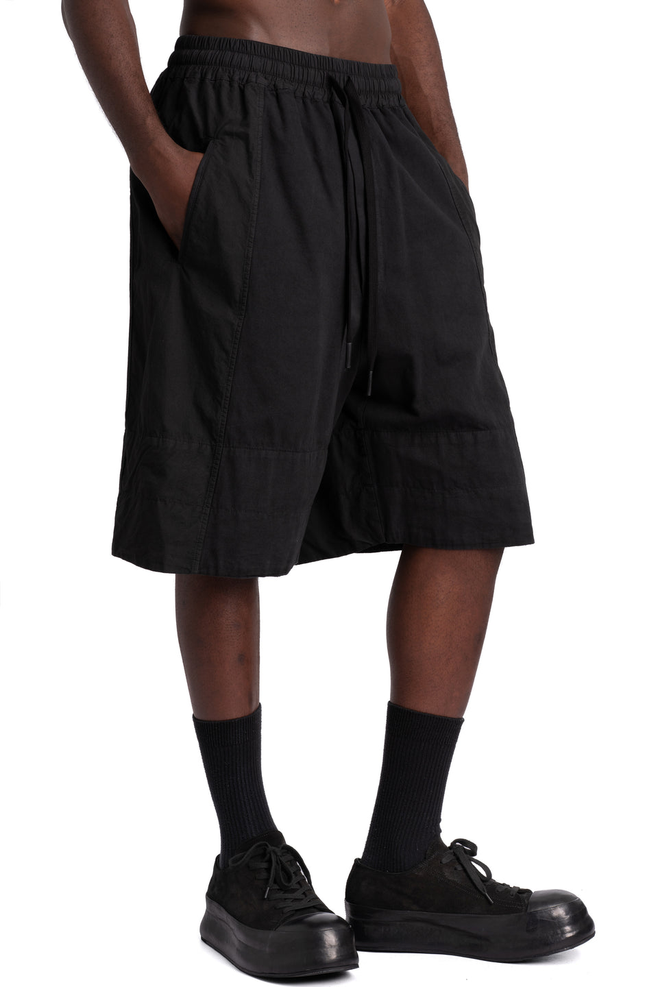 Wide cotton shorts