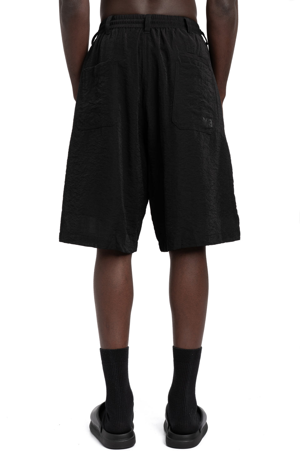 Pleated shorts