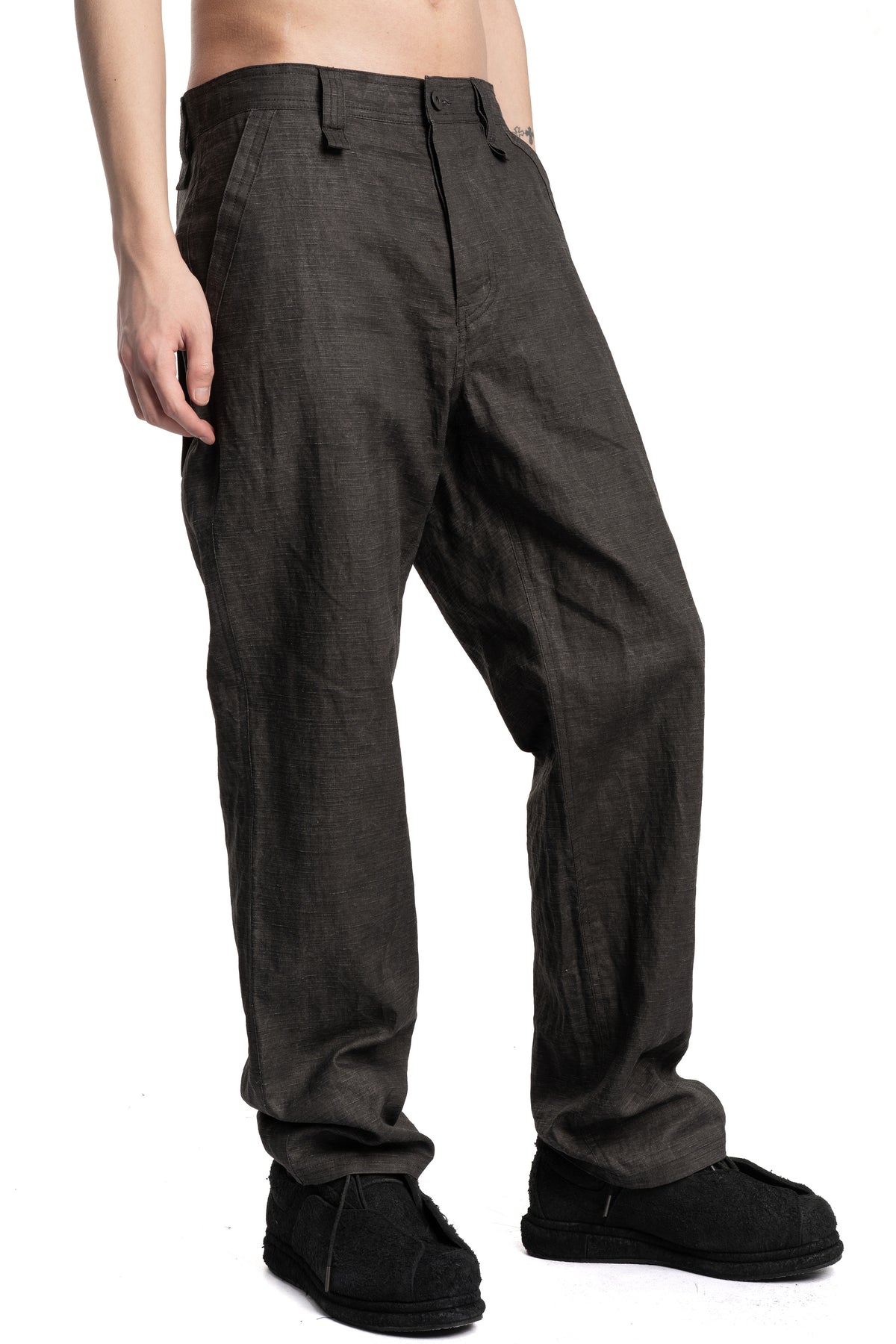 Blackmerle | SS26 - Ink-Coated Flax Trousers, 261-B02-500IC