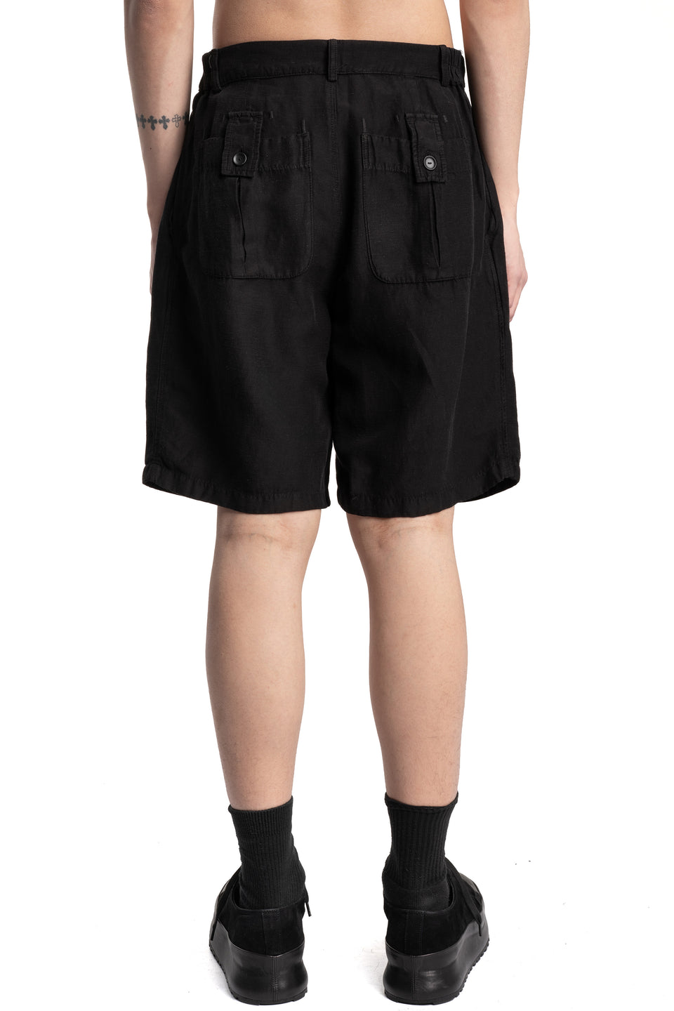 Pleated shorts