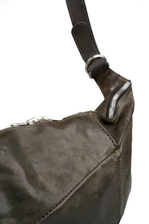 Incarnation | Leather shoulder bag, 11V-9757 Green