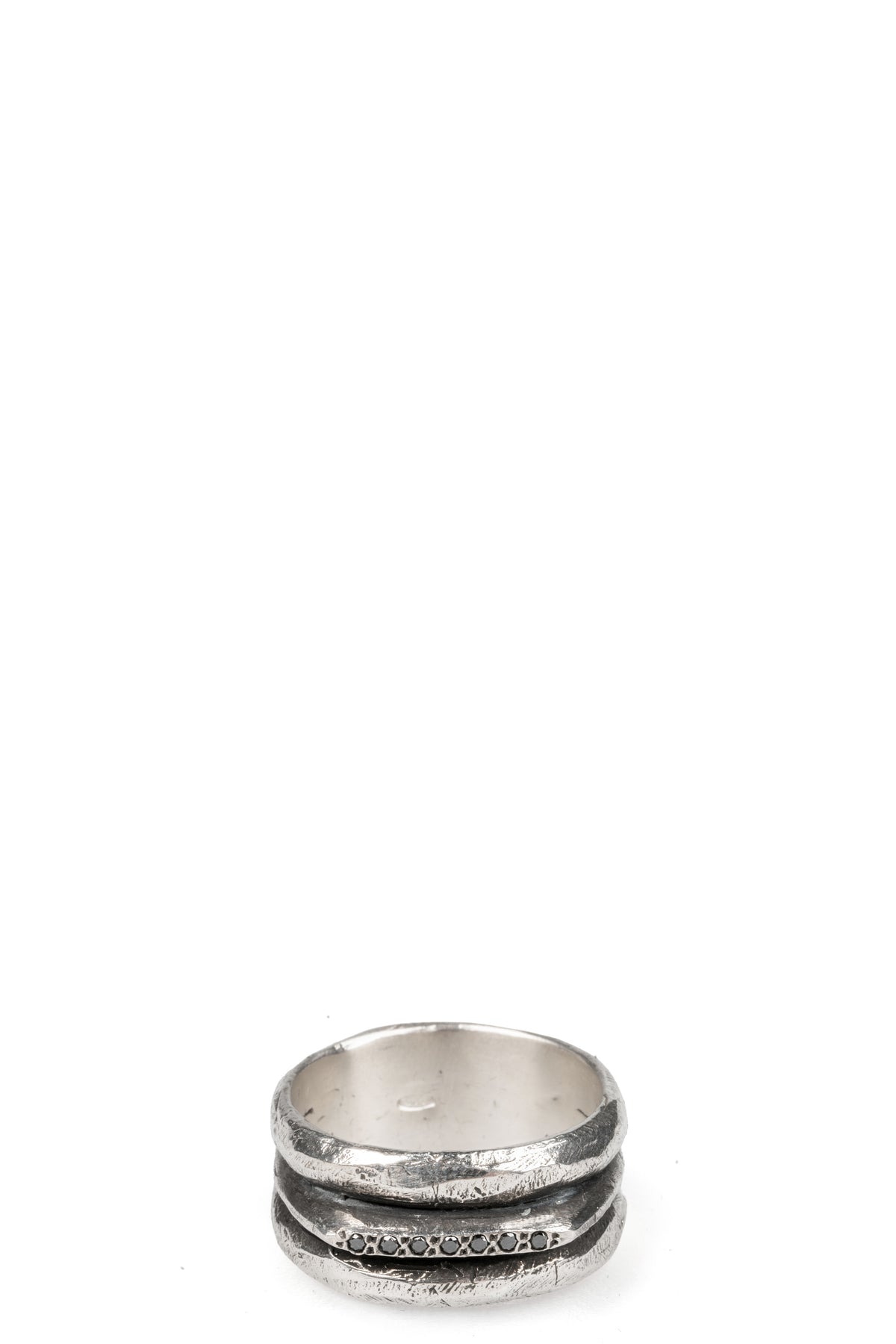Enri Mars | Black diamond crest ring