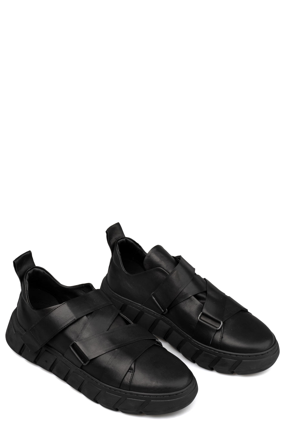 Low leather sneakers | POWER USER