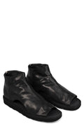 Open toe leather sandals