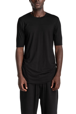 Thom Krom | AW26 - Basic T-Shirt, Black MTS973, front view on model
