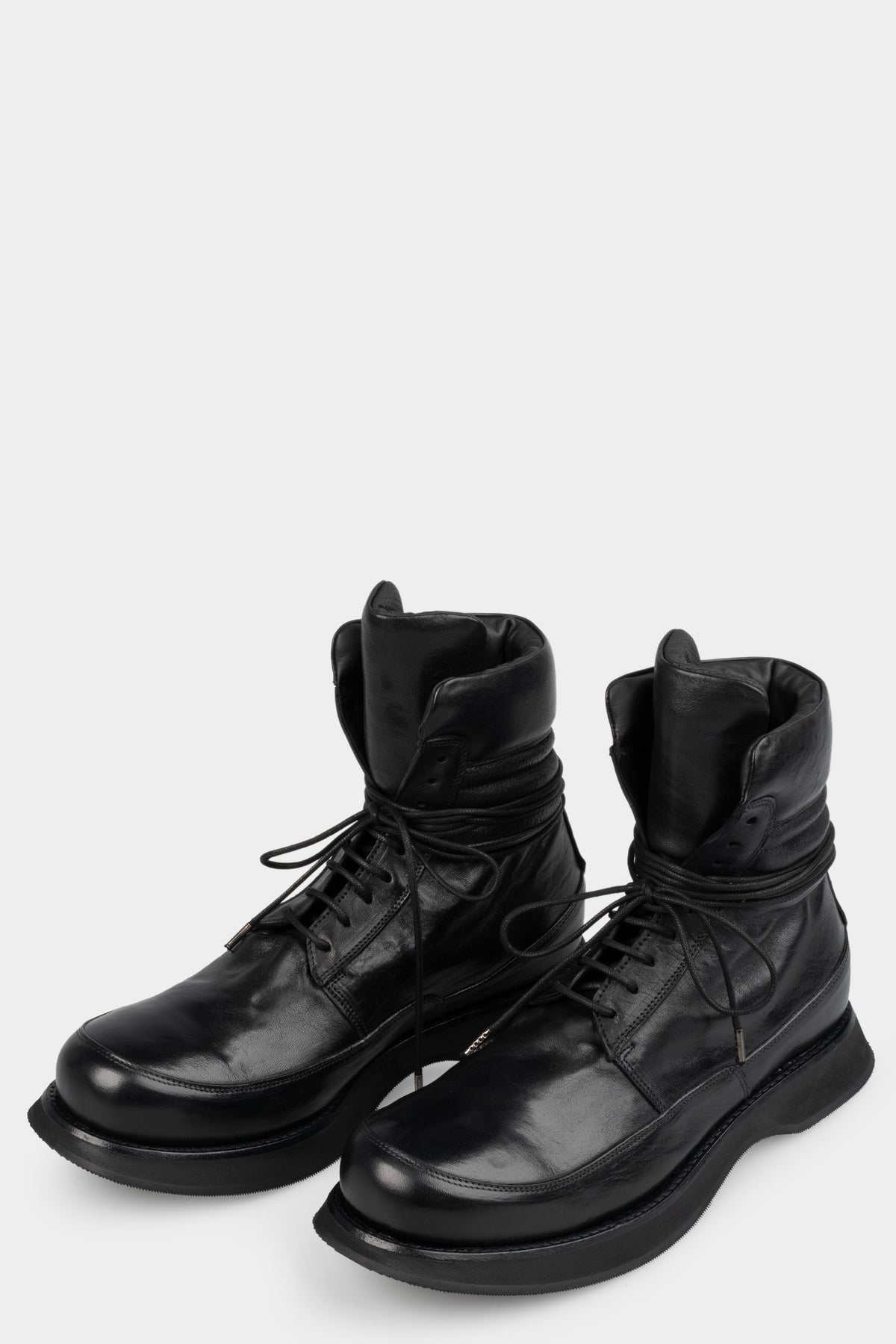 La Haine Inside Us | AW25 - Laced leather boots, M1197