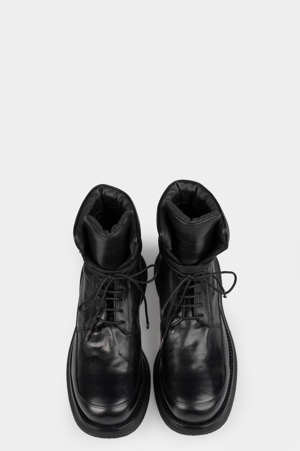 La Haine Inside Us | AW25 - Laced leather boots, M1197