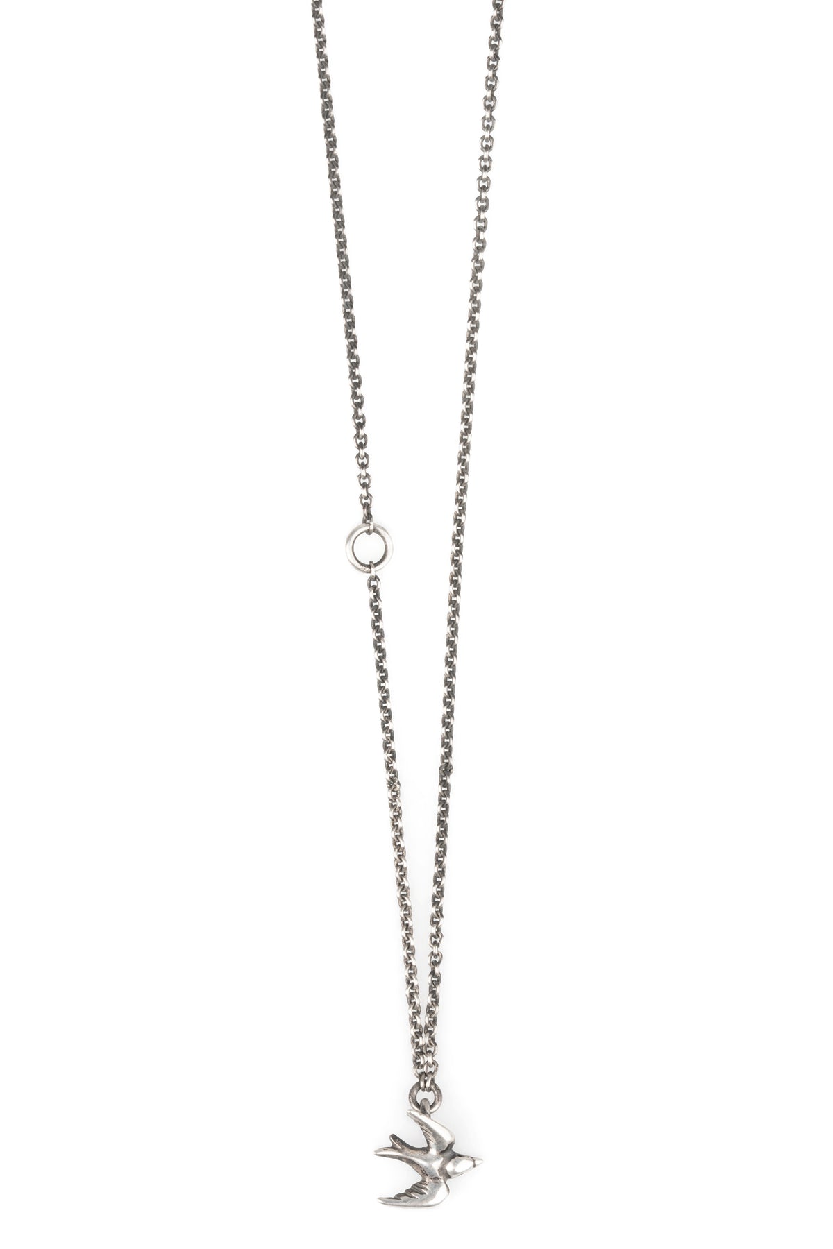 Werkstatt München | Mini swallow chain necklace M7310, shot on table