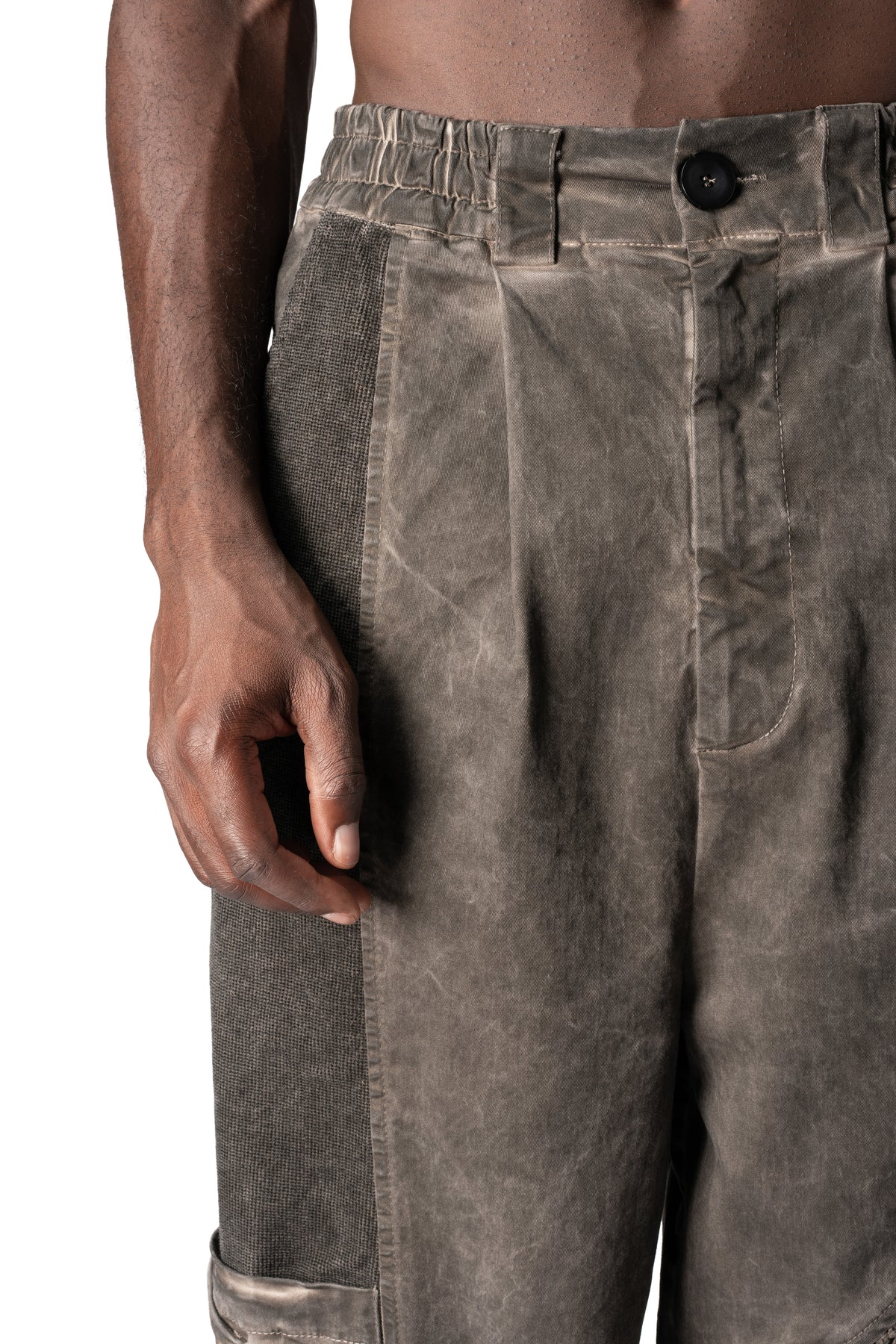 La Haine Inside Us | AW26 - Oversized meshcore cargo trousers, Mud M1318