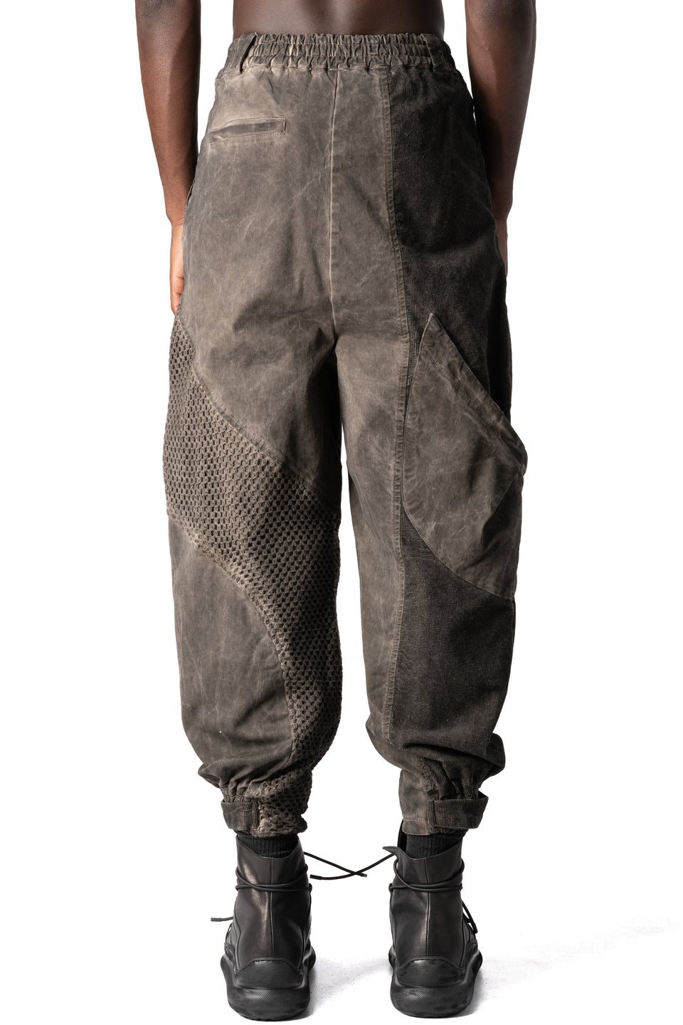 Oversized meshcore cargo trousers, Mud