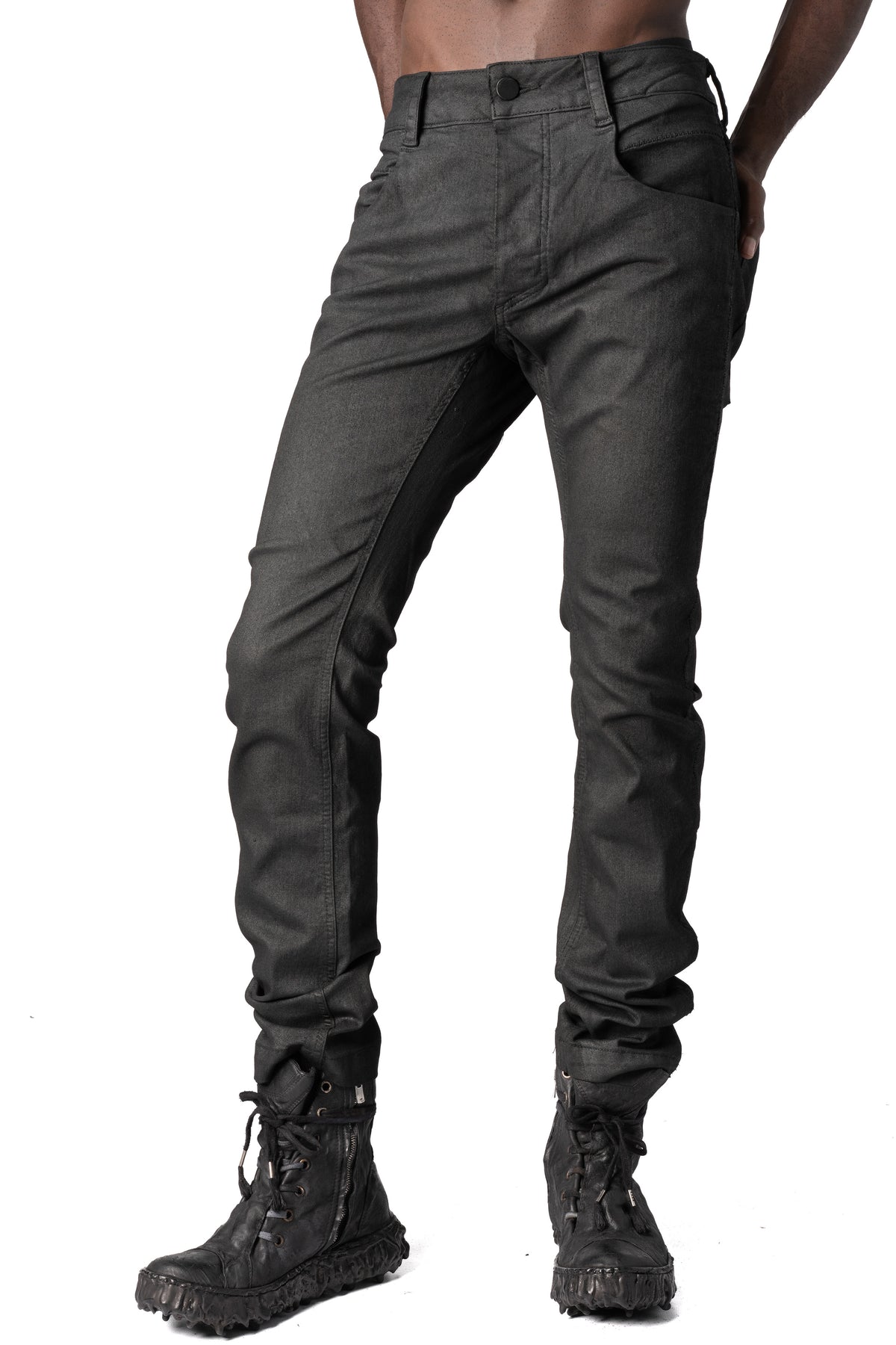 Thom Krom | AW26 - Coated stretch denim trousers, MT107