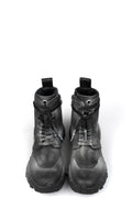 Laced canvas boots