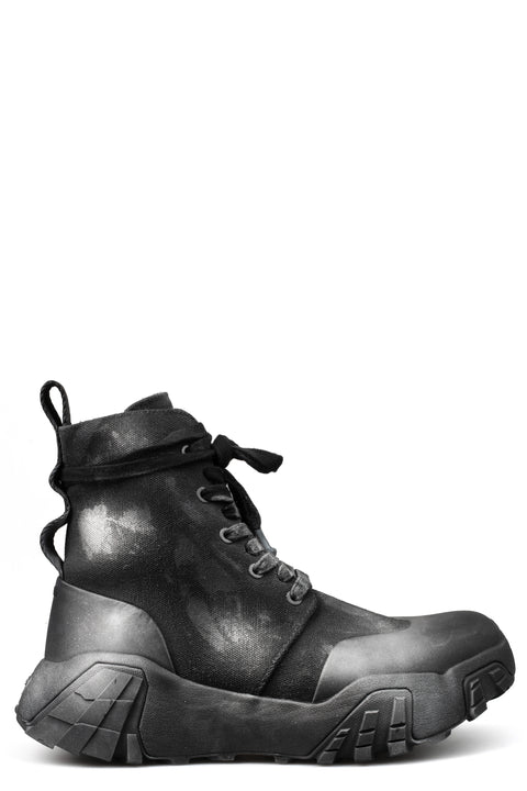GALL | SS26 - Laced canvas boots, Spray, shot on table