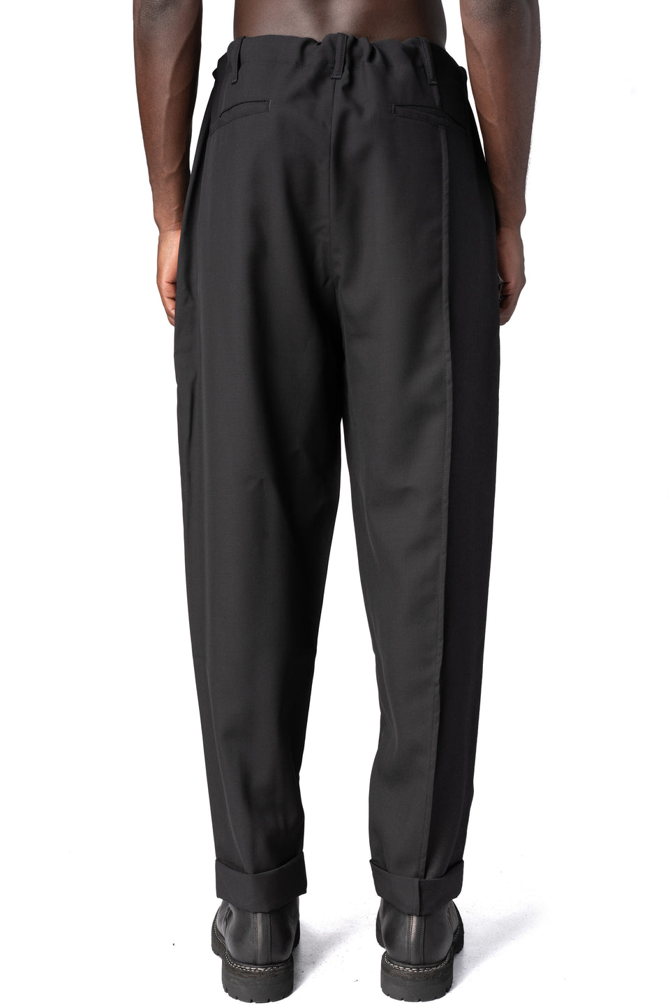 Panelled virgin wool narrow hem pants, Black