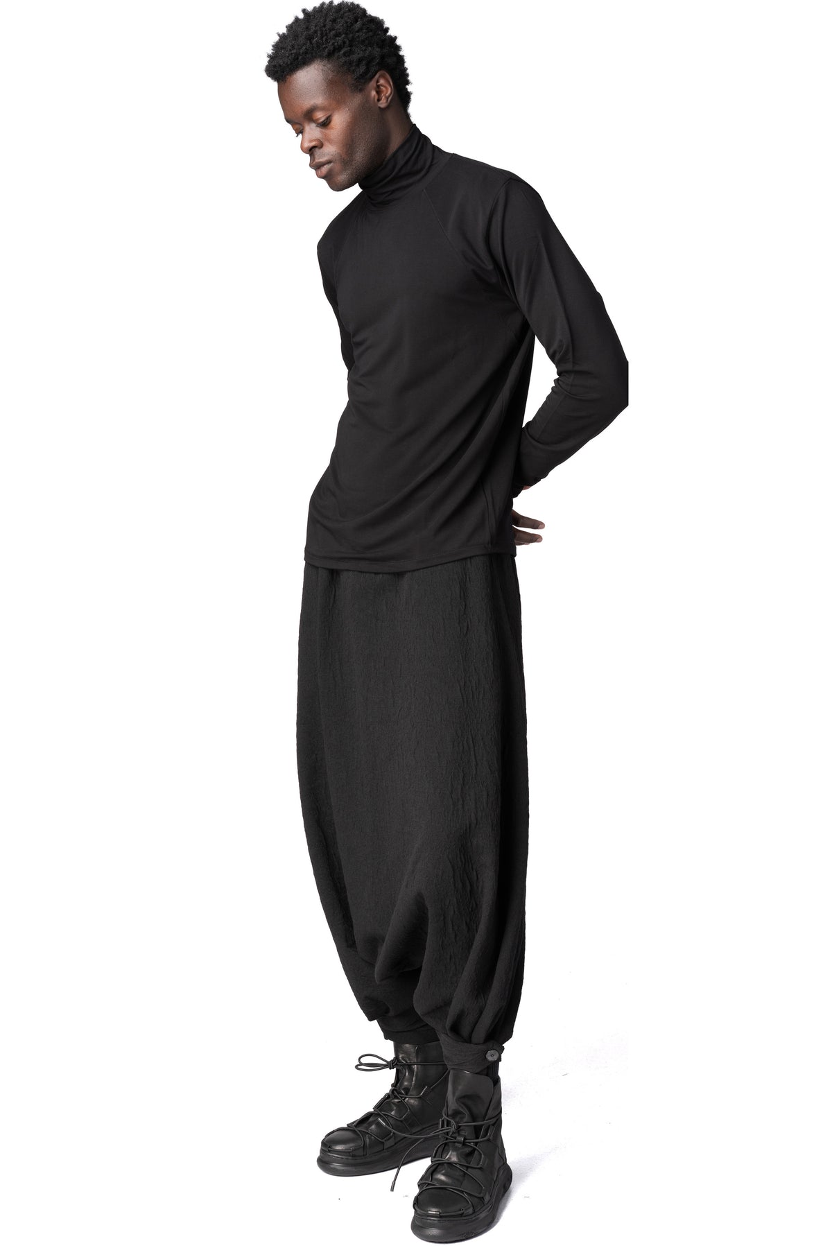 La Haine Inside Us | AW26 - Regular stretch bamboo turtleneck, Black M1356