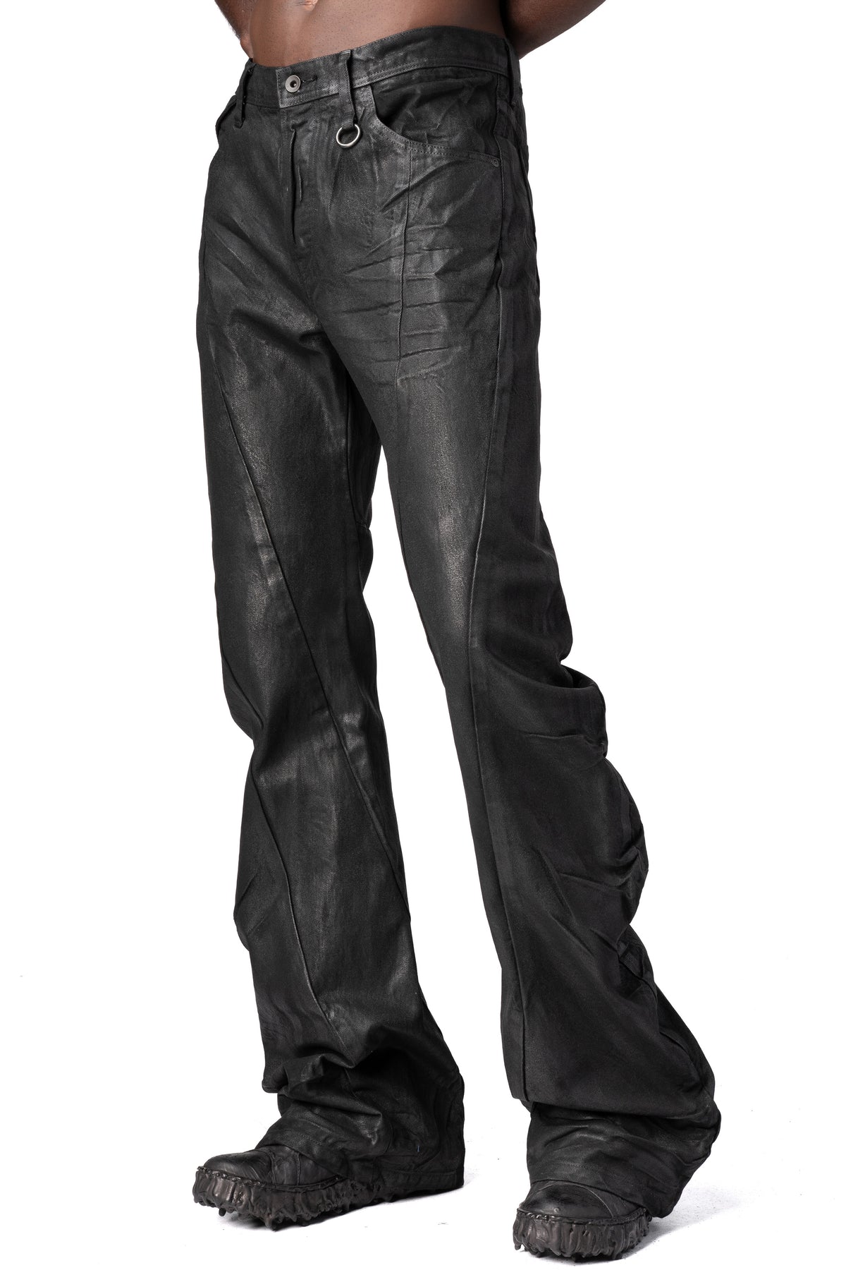Julius_7 | AW26 - Coated denim flared jeans, Black 957PAM12