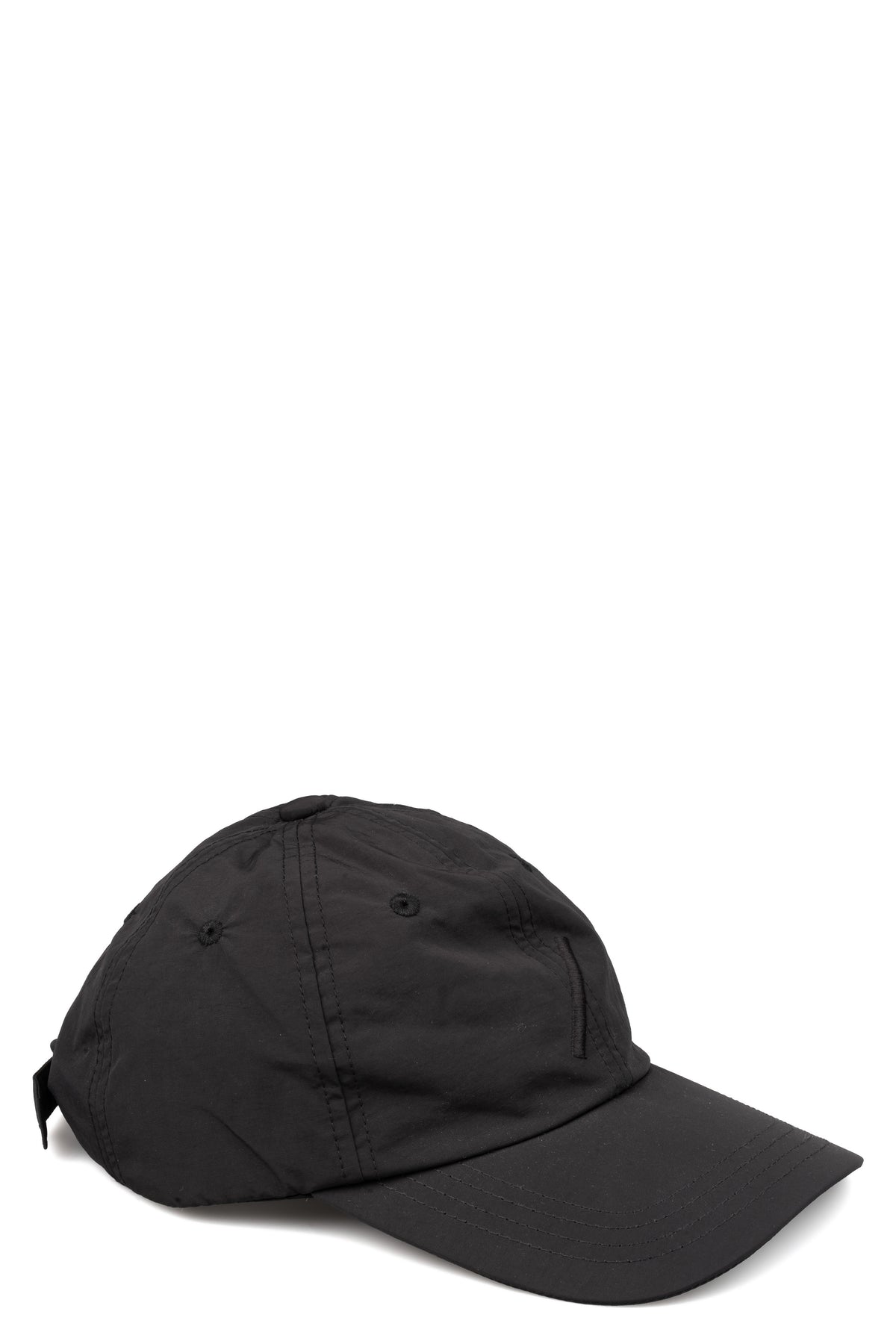 Technical woven cap
