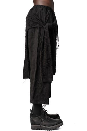 Distressed jacquard apron-front wide-leg cropped trousers, Black