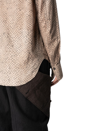 Screen print removable collar shirt