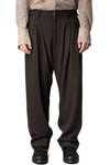 Drop-crotch pleated trousers
