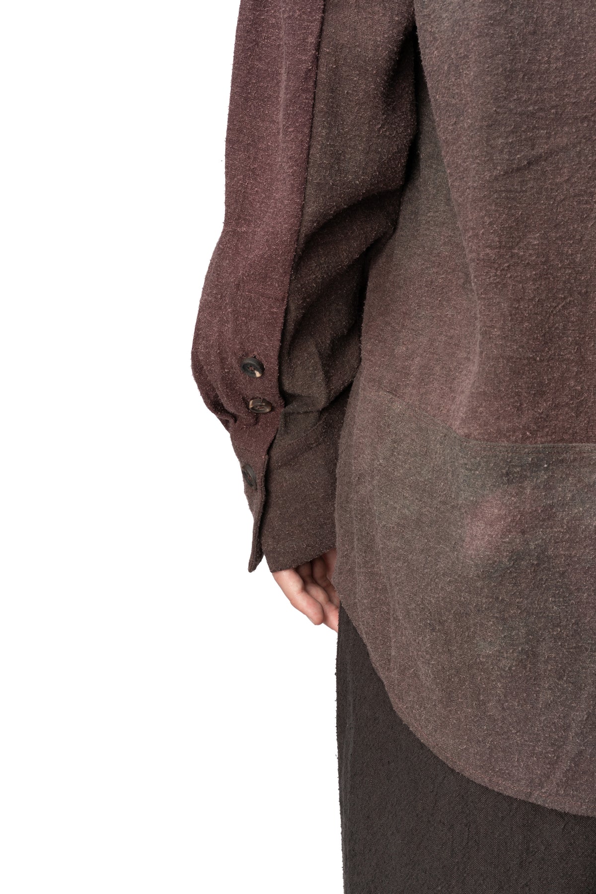Asymmetric collar shirt