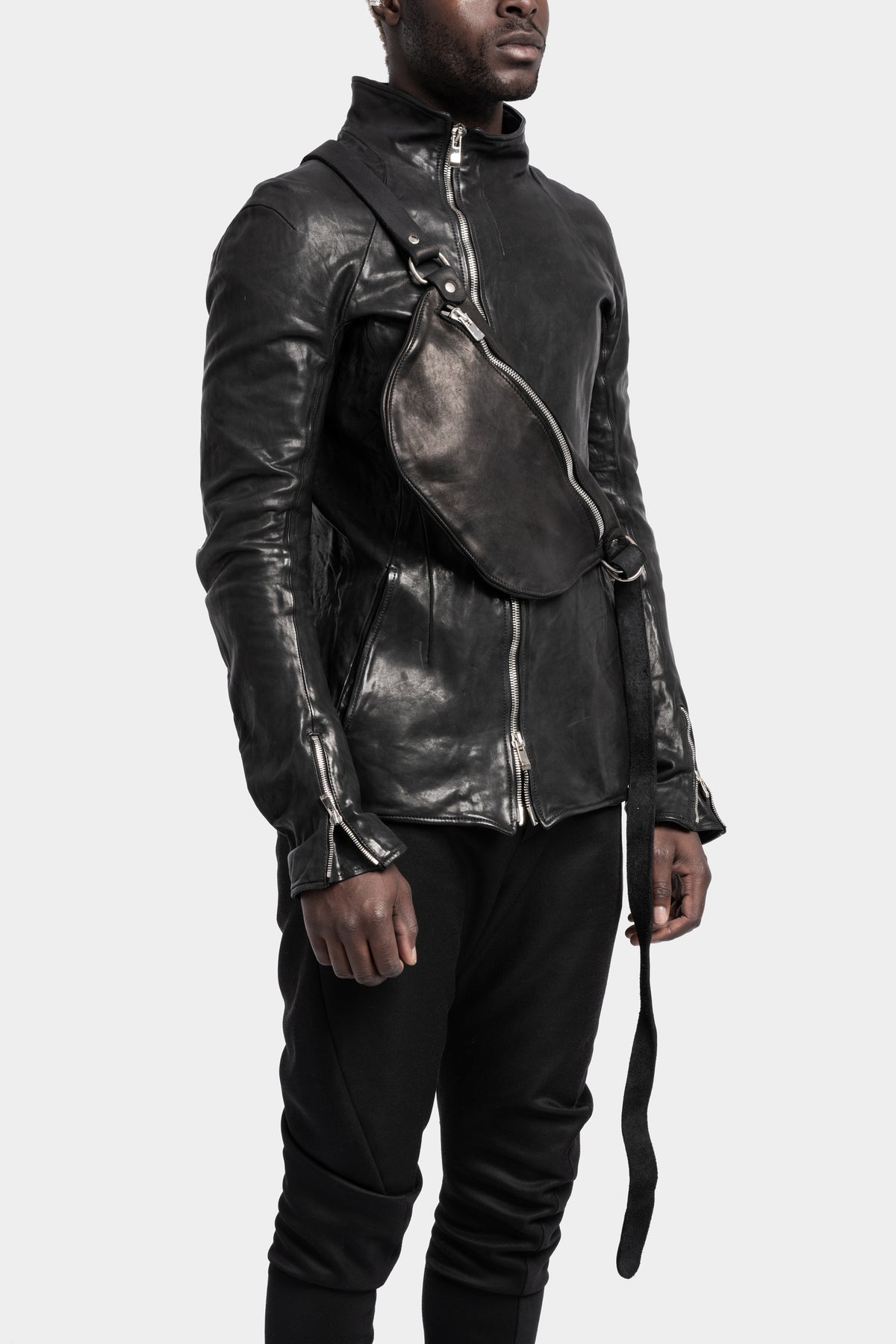 Guidi | SS25 - Small leather belt bag | Q100