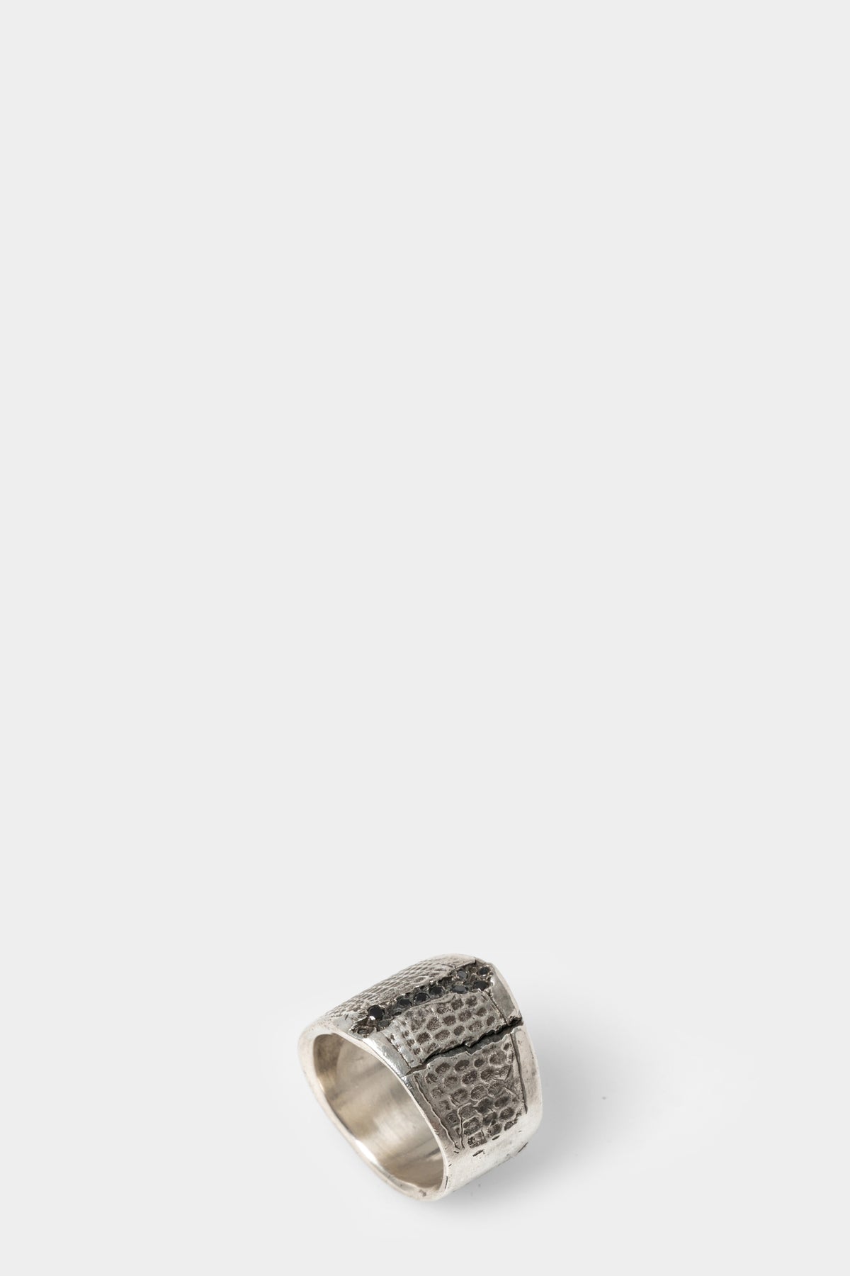 Enri Mars | Black diamonds ring