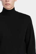 Turtle neck knit sweater