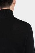 Turtle neck knit sweater