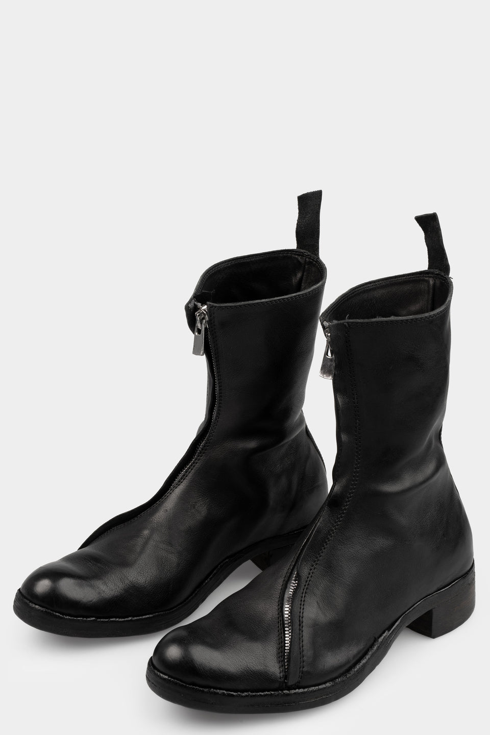 Diagonal zip horse leather boots