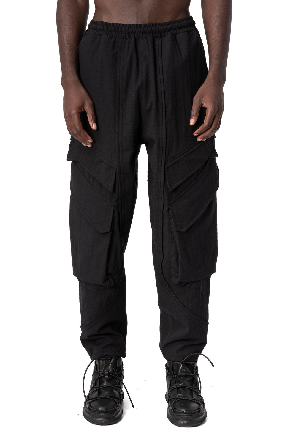 Comfort fit textured cotton cargo trousers, Black