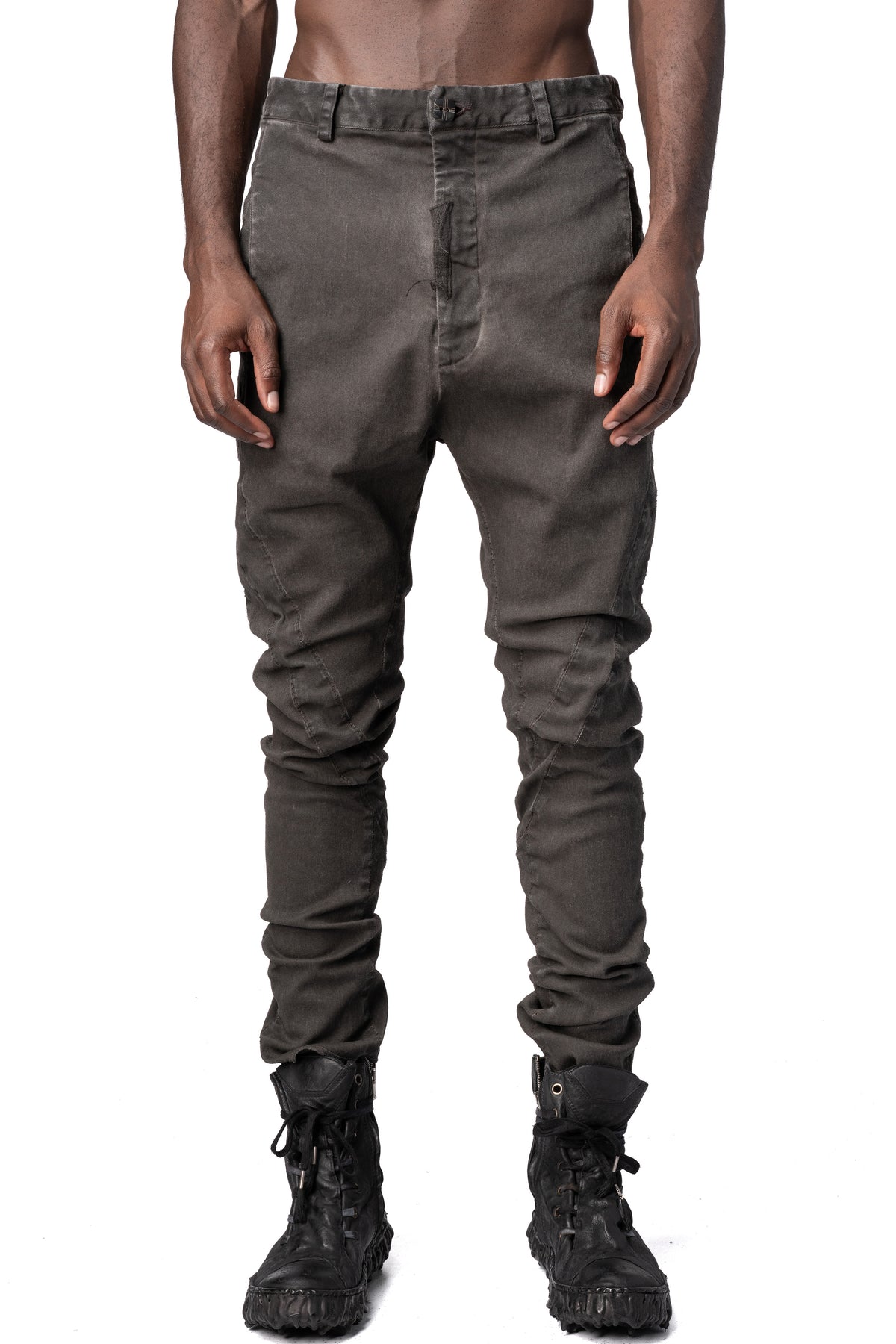 MD75 | AW26 - Stretch cotton dropped crotch pants, Brown Fade MD13168