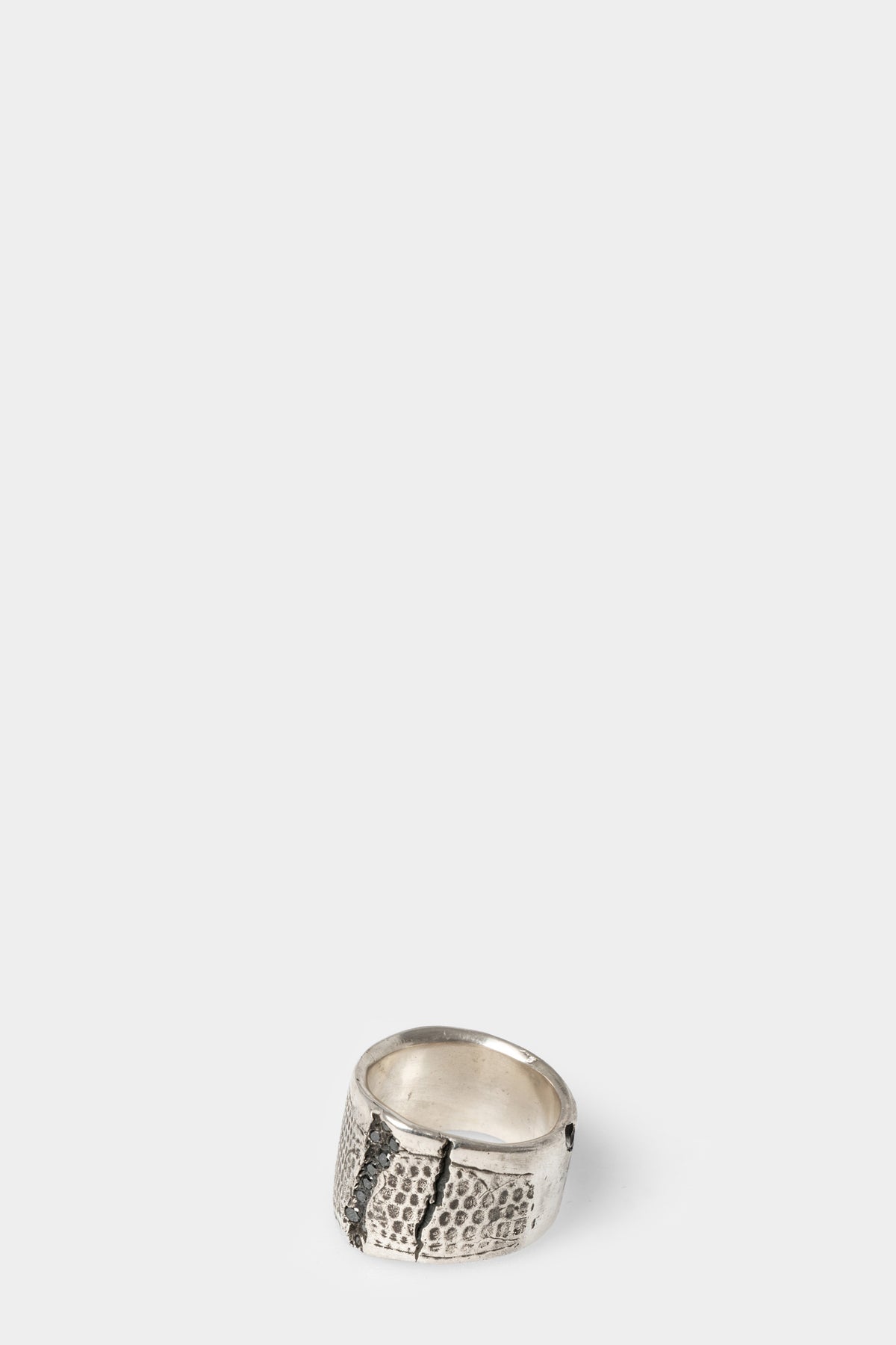 Enri Mars | Black diamonds ring