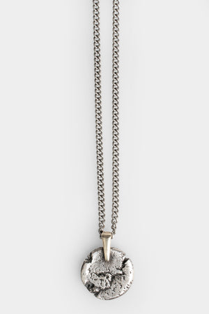 Enri Mars | Moon pendant necklace