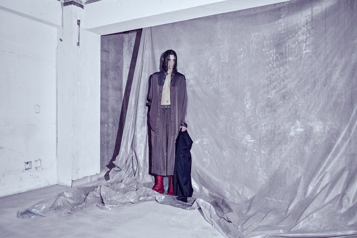 Julius_7 - Dunkle urbane Avantgarde-Herrenmode von Tatsuro Horikawa